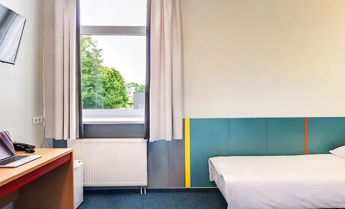 Ecotel 3* וילנה